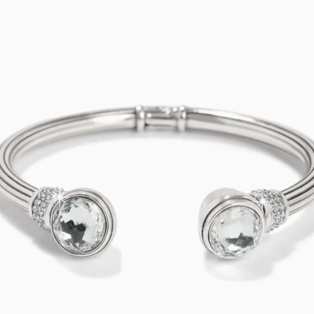 Elegant Silver Bracelet with Crystal Accents - Picture 1 of 3